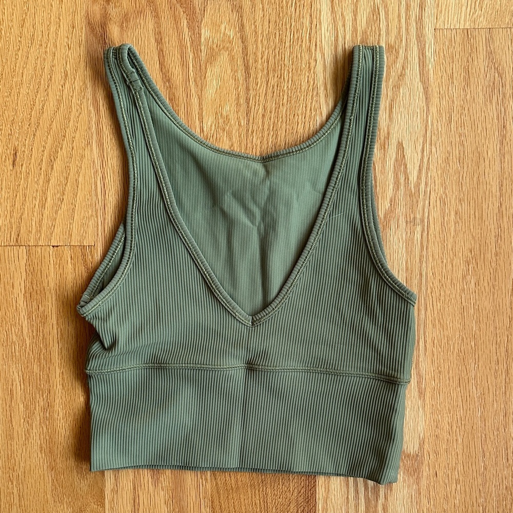Lululemon Power Pivot Tank - Picture 4 of 5